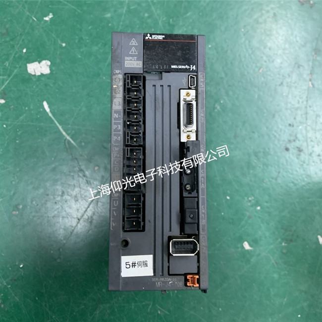 三菱伺服驅(qū)動器維修MR-J4-70B報警AL52修理