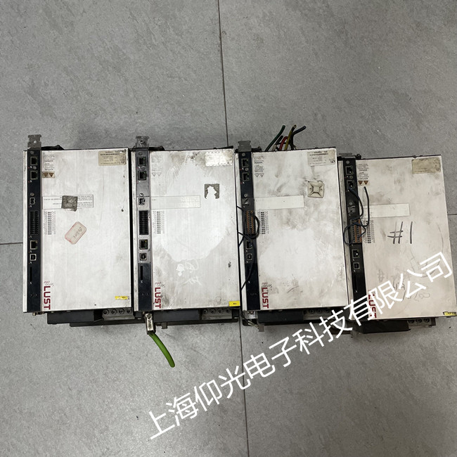 LUST路斯特驅(qū)動器維修CDB34.003.C2.4.H15運行接地?