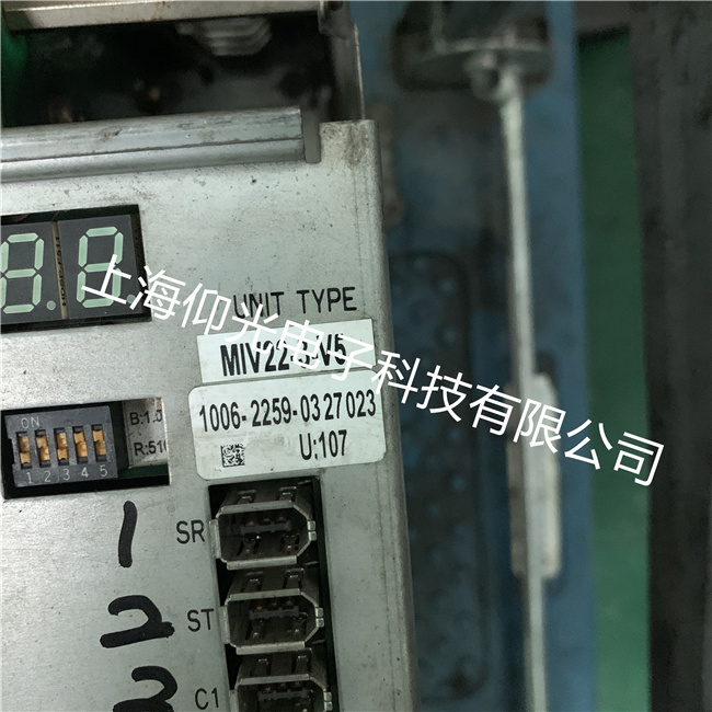 OKUMA大隈伺服驅(qū)動(dòng)器MIVMIV0204A-1-B5出現(xiàn)故障