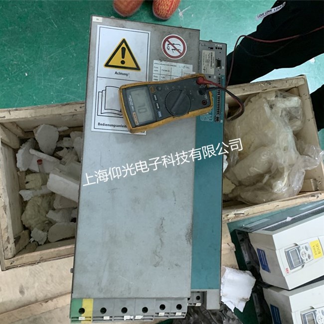 lust路斯特伺服驅(qū)動器維修CDD34.044 W2.3報警E-OTI維修報價