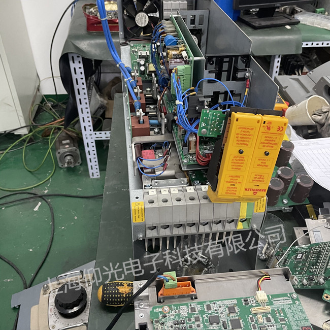 鮑米勒伺服驅(qū)動器過流維修BM4544-SI1-01M00S01報警代碼講解