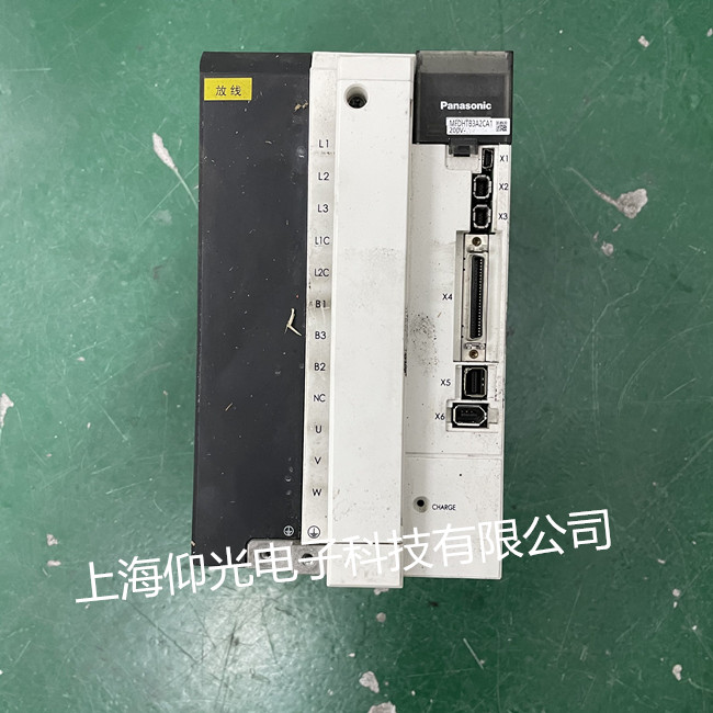 松下伺服驅(qū)動(dòng)器維修MFDKTA390CA1報(bào)警Err 12.0修理