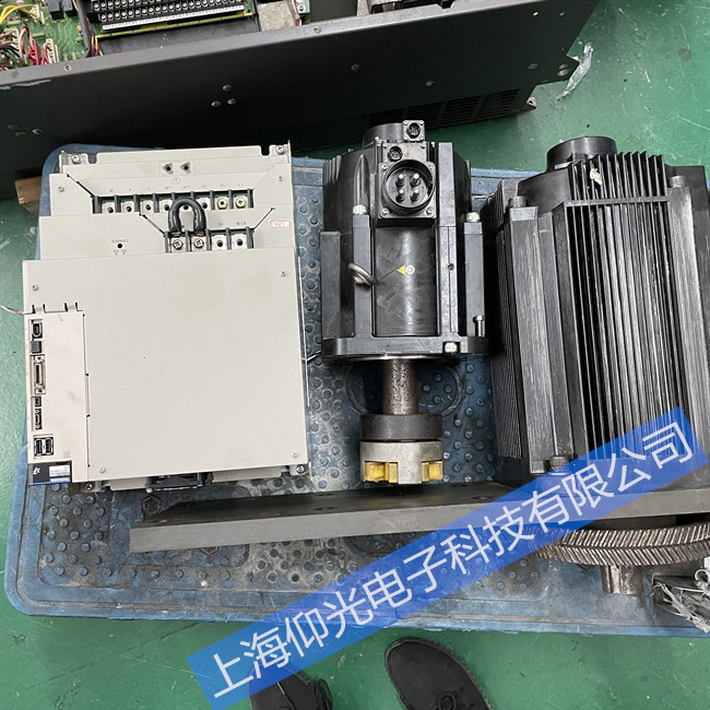 安川伺服放大器報警顯示A.F1/A.F3維修電話
