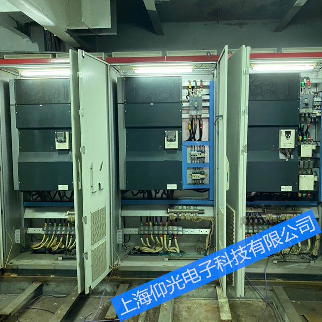 施耐德變頻器ATV61報(bào)警OPF2維修方法