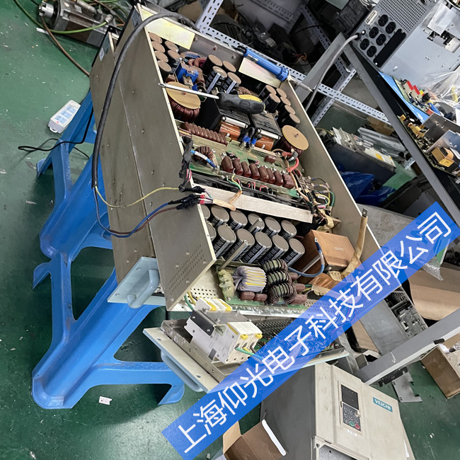 維修美國(guó)AE射頻電源RF Generator常見(jiàn)故障維修