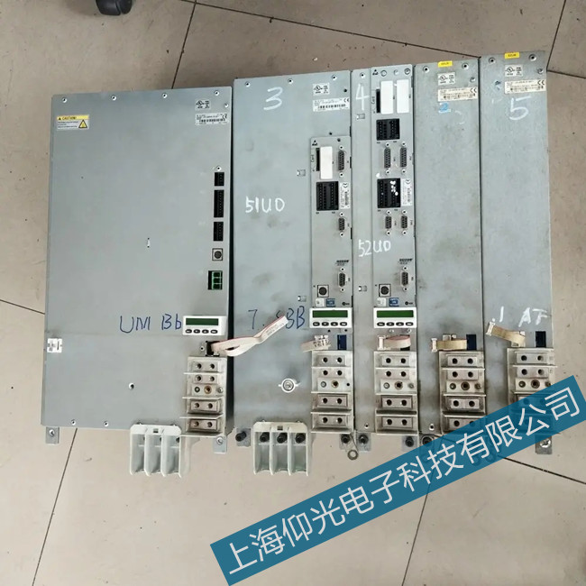 杭州博世力士樂(lè)CVF-P2-3.7KW變頻器面板顯示異常,不停閃爍,如何維修呢