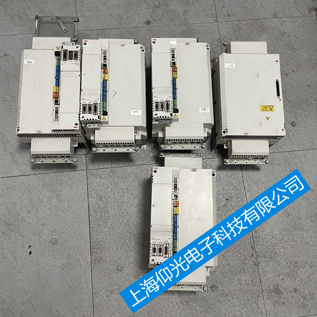 ABB MotiFlex e180伺服驅(qū)動(dòng)器維修開機(jī)報(bào)警E1027