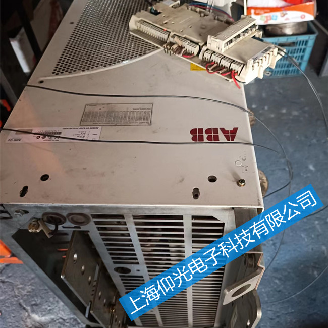 abb800變頻器維修教程ACS800-37-0540-7運(yùn)行報(bào)警FF51維修