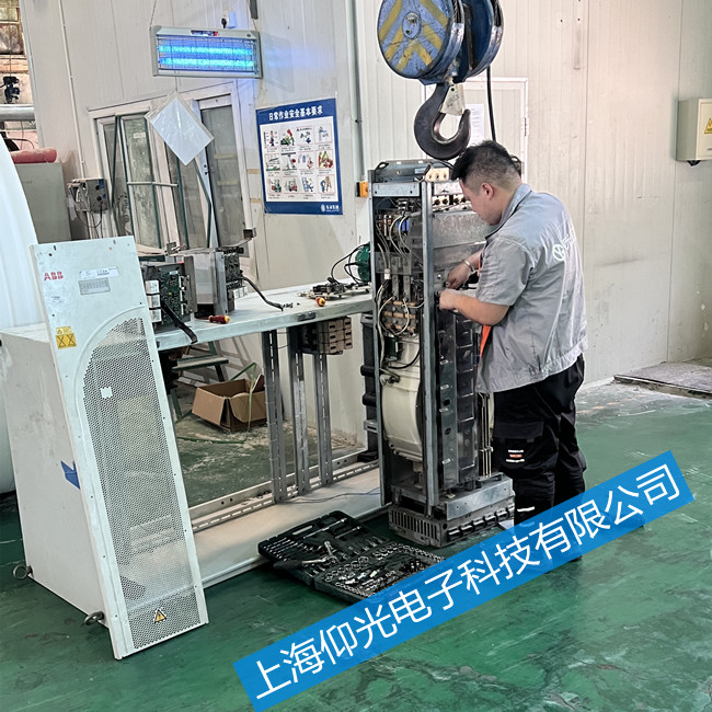 ABB變頻器過壓維修ACS800-17-0540-7報(bào)警顯示3211故障維修