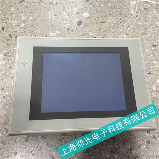 加工中心歐姆龍工控機(jī)FZ4-605-10死機(jī)故障維修技術(shù)雄厚