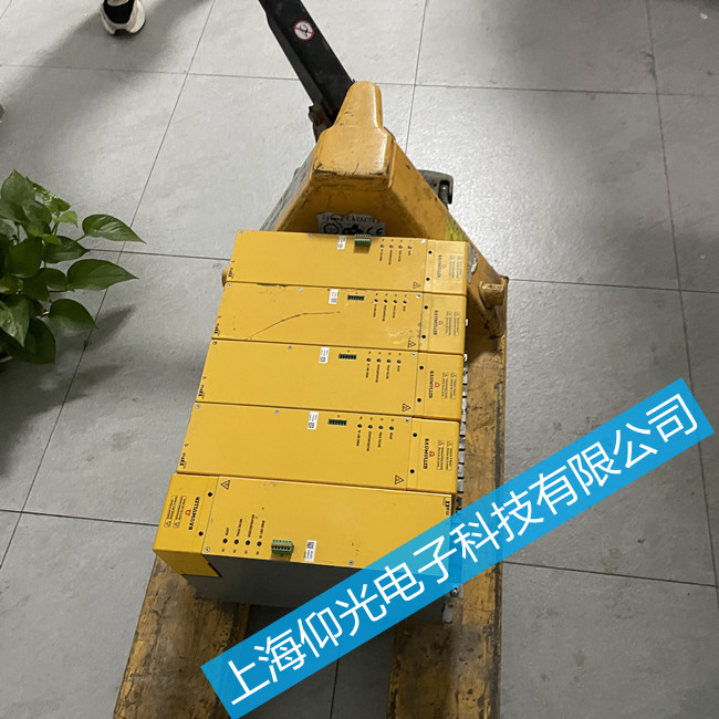 鮑米勒放大器過載故障維修點(diǎn)/BM4400報(bào)警顯示102故障維修