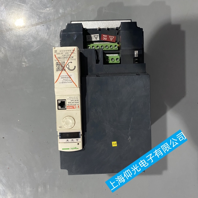 吉林旅游業(yè)施耐德變頻器變頻器OE過壓故障維修-仰光技術(shù)好