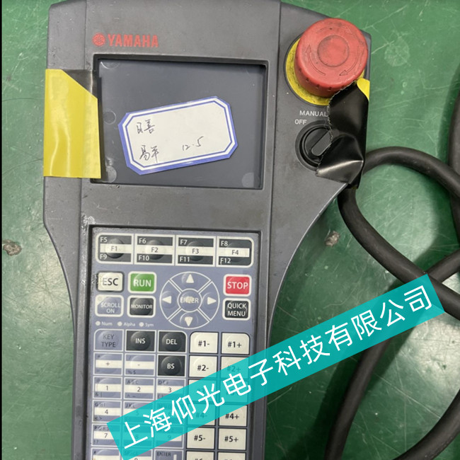 維修不同型號(hào) --YAMAHA雅馬哈機(jī)器人示教器花屏故障維修方法